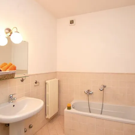 Casa Porto Toscolano Maderno